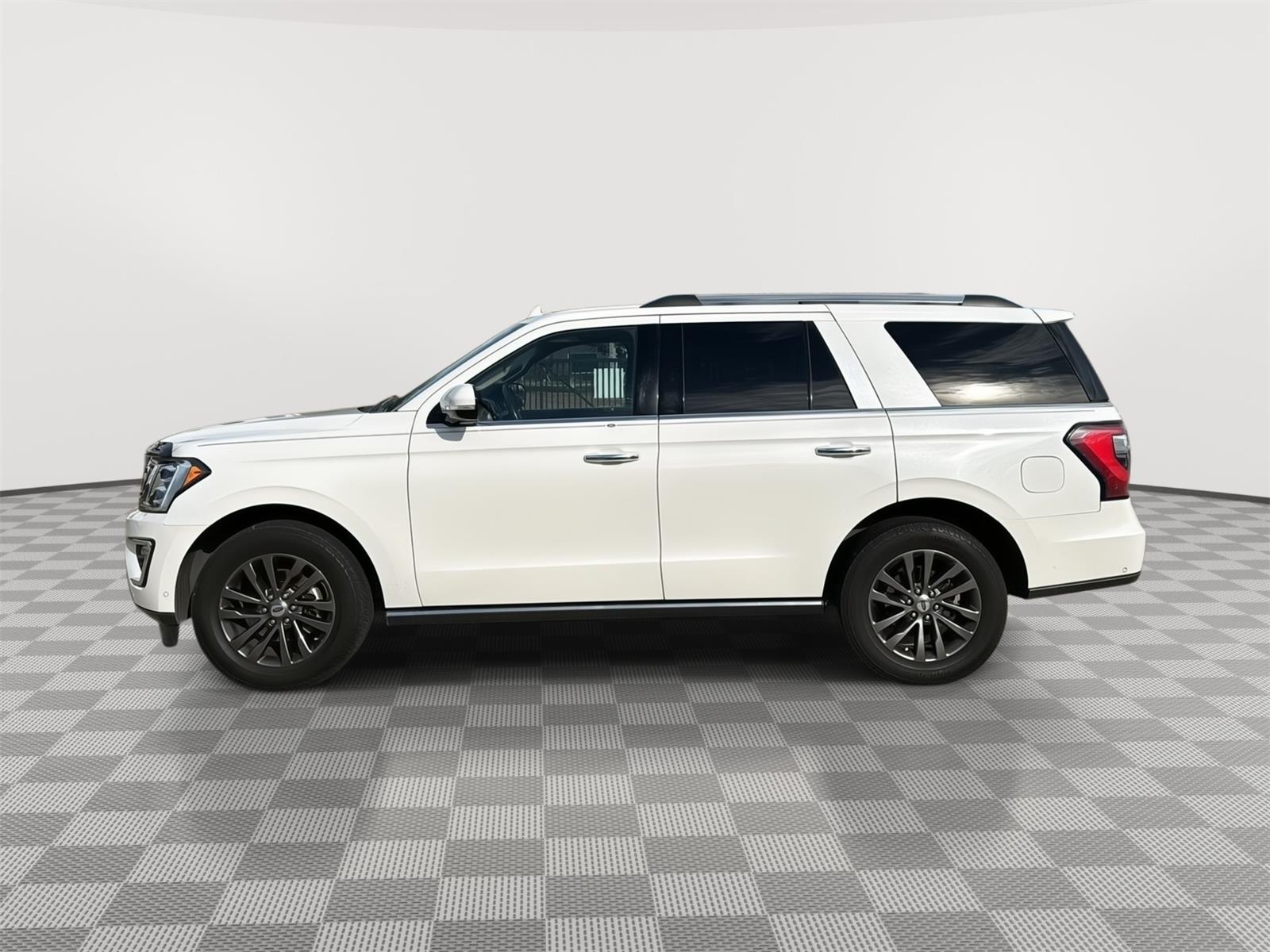 2020 Ford Expedition Limited photo 2