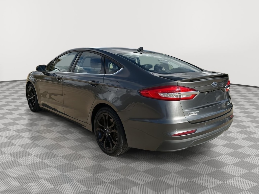 Used 2020 Ford Fusion SE Sedan