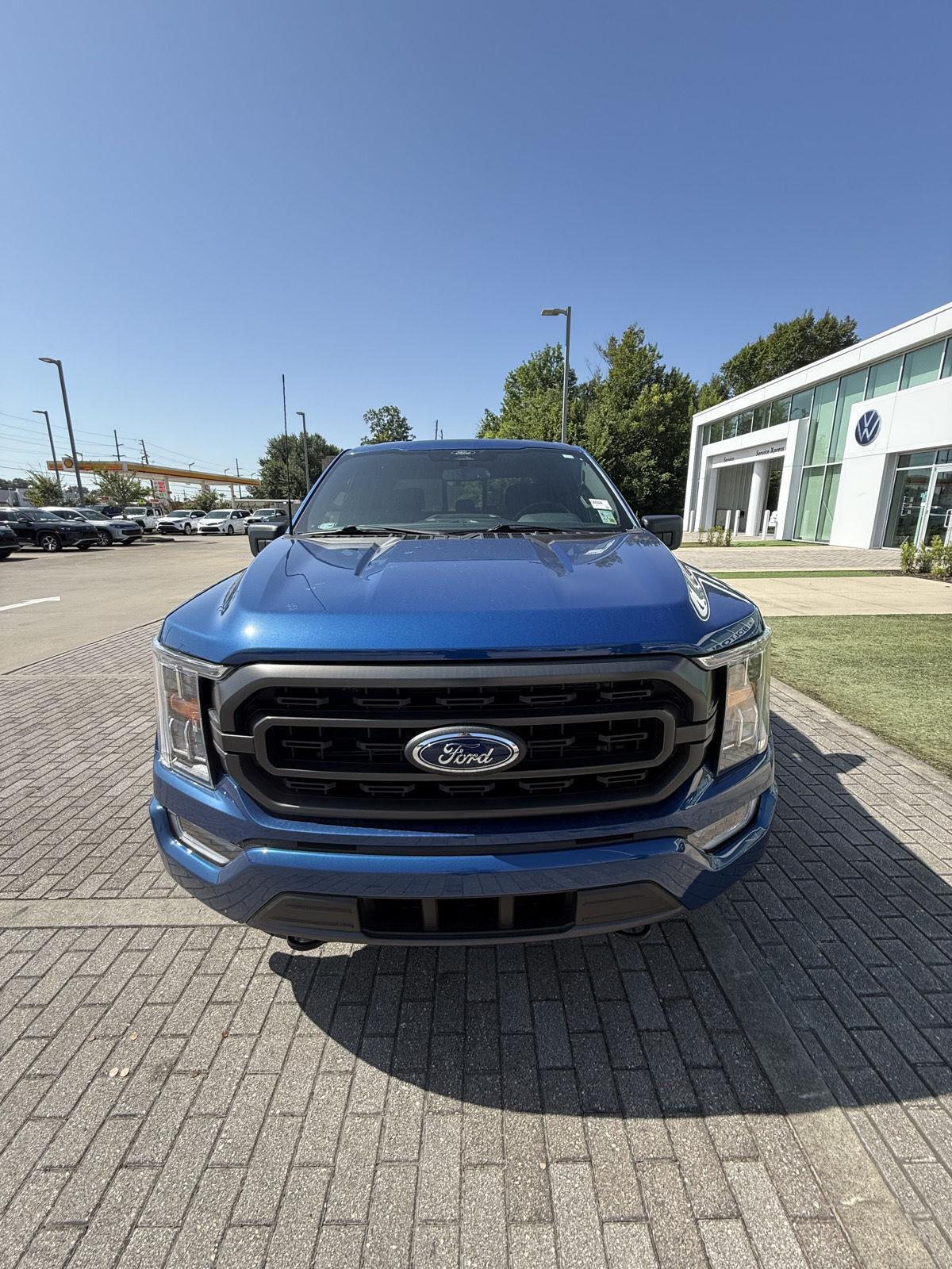2022 Ford F-150 XLT photo 3