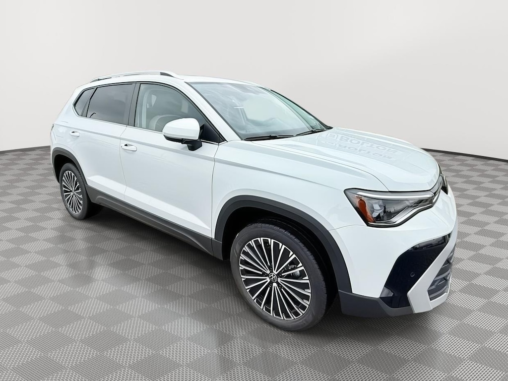 New 2025 Volkswagen Taos 1.5T SE SUV