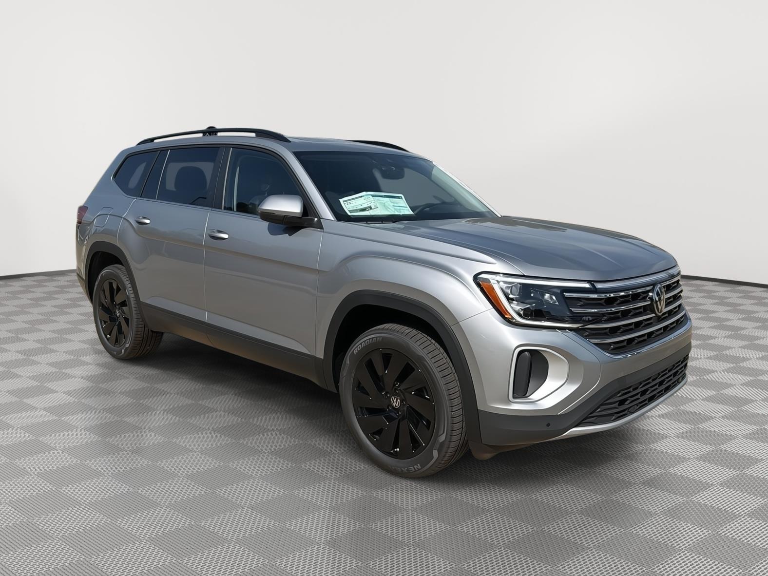 2026 Volkswagen Atlas SE w/Tech - Photo 7
