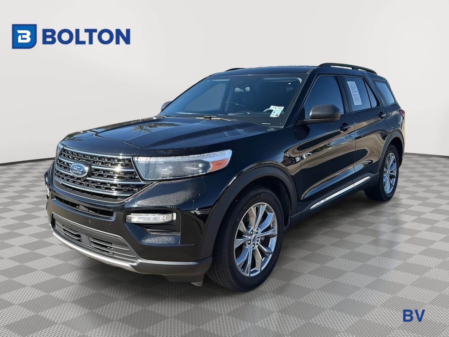 2023 Ford Explorer XLT SUV