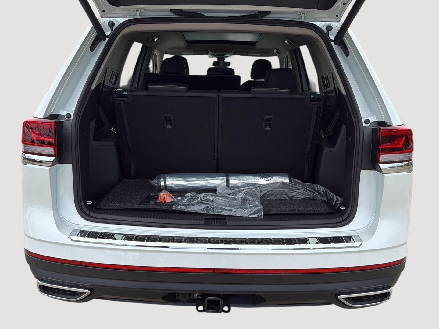 2026 Volkswagen Atlas SE w/Tech - Photo 24