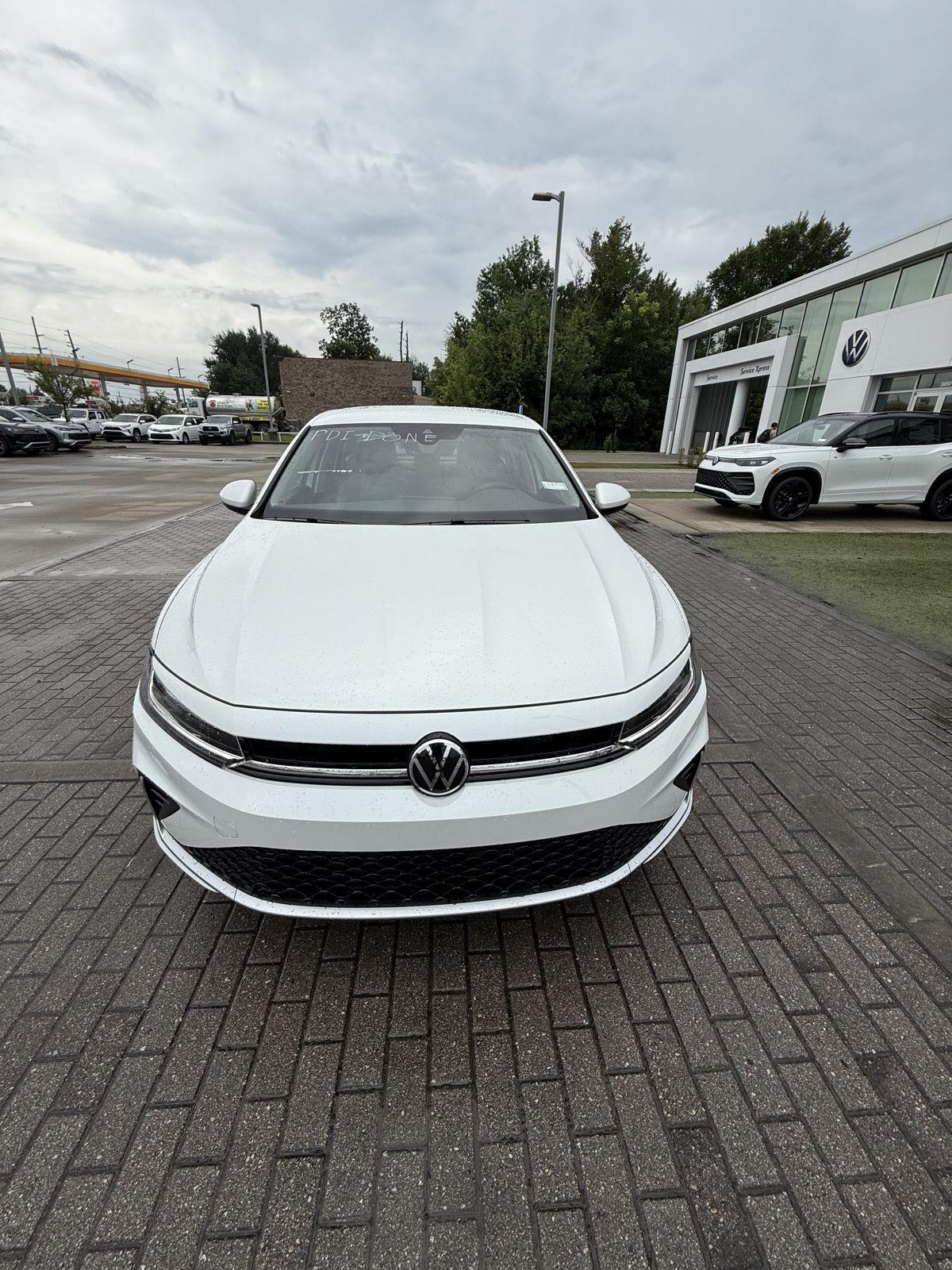 2025 Volkswagen Jetta 1.5T SE photo 4