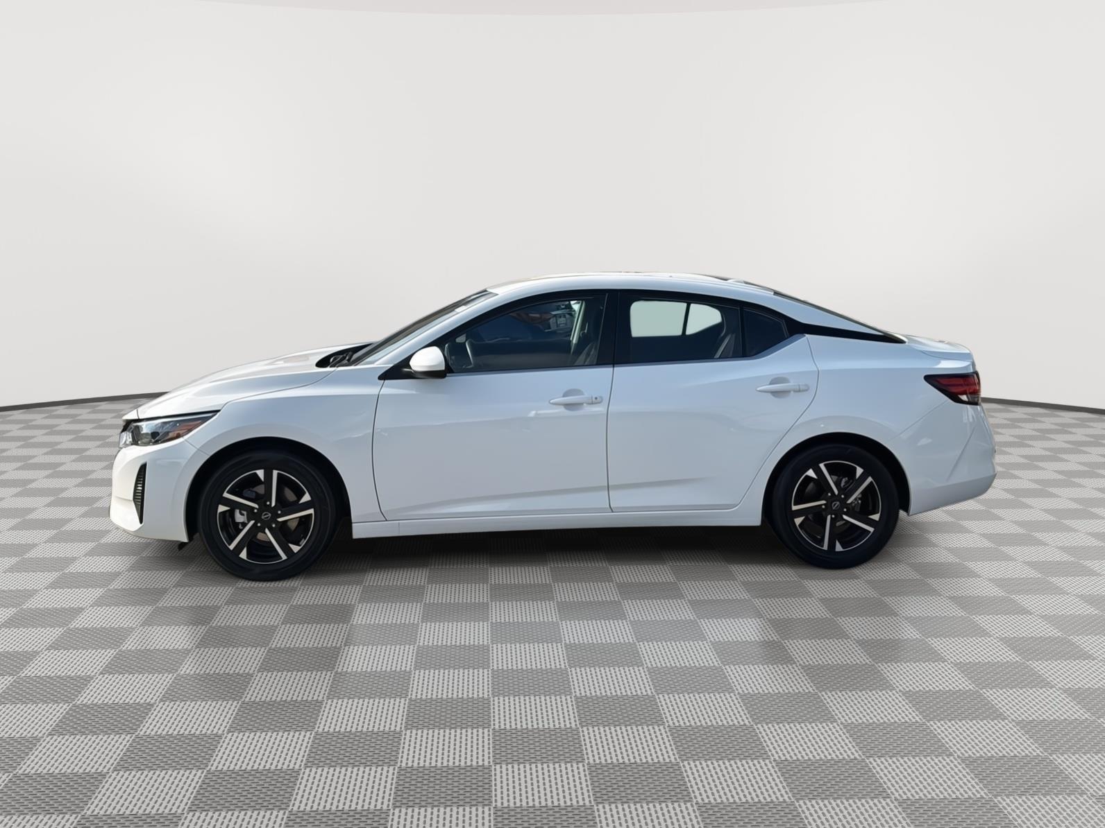 2025 Nissan Sentra SV photo 2