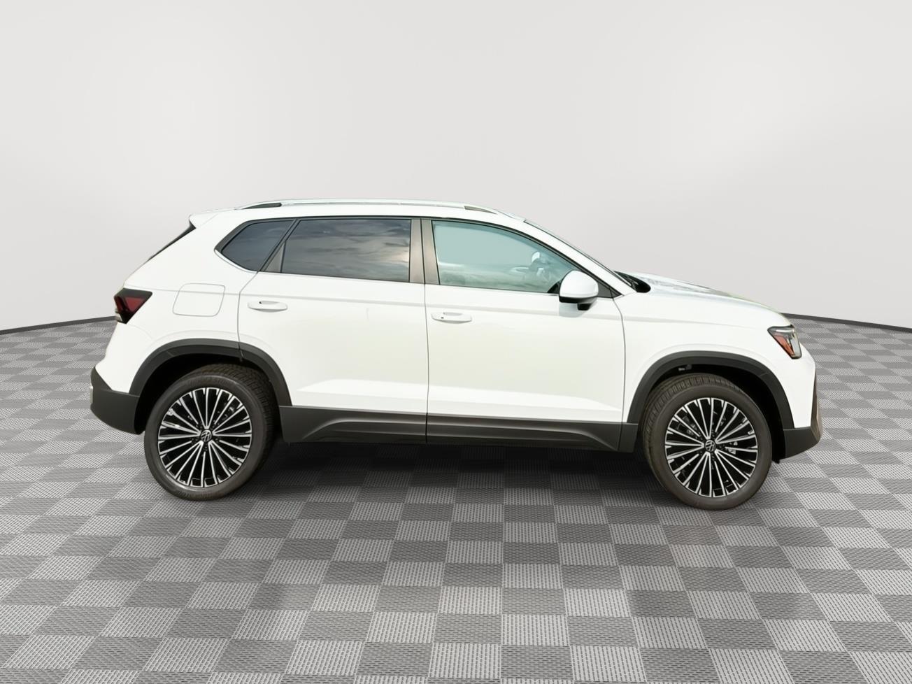 2025 Volkswagen Taos SE's photo