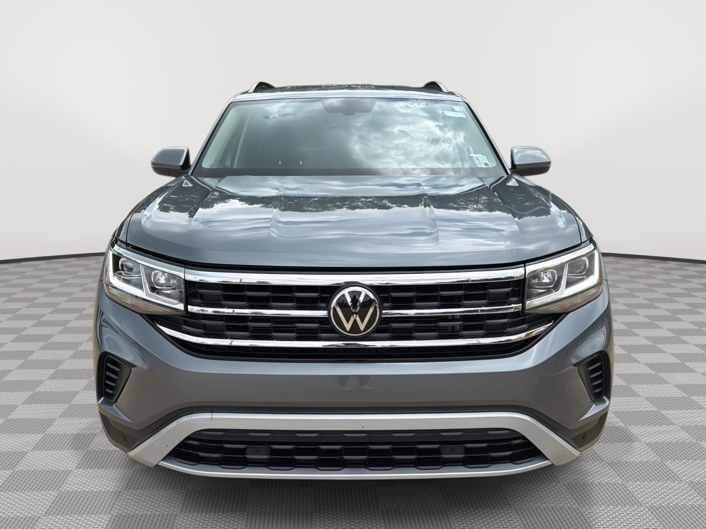 2023 Volkswagen Atlas SE w/Tech - Photo 8