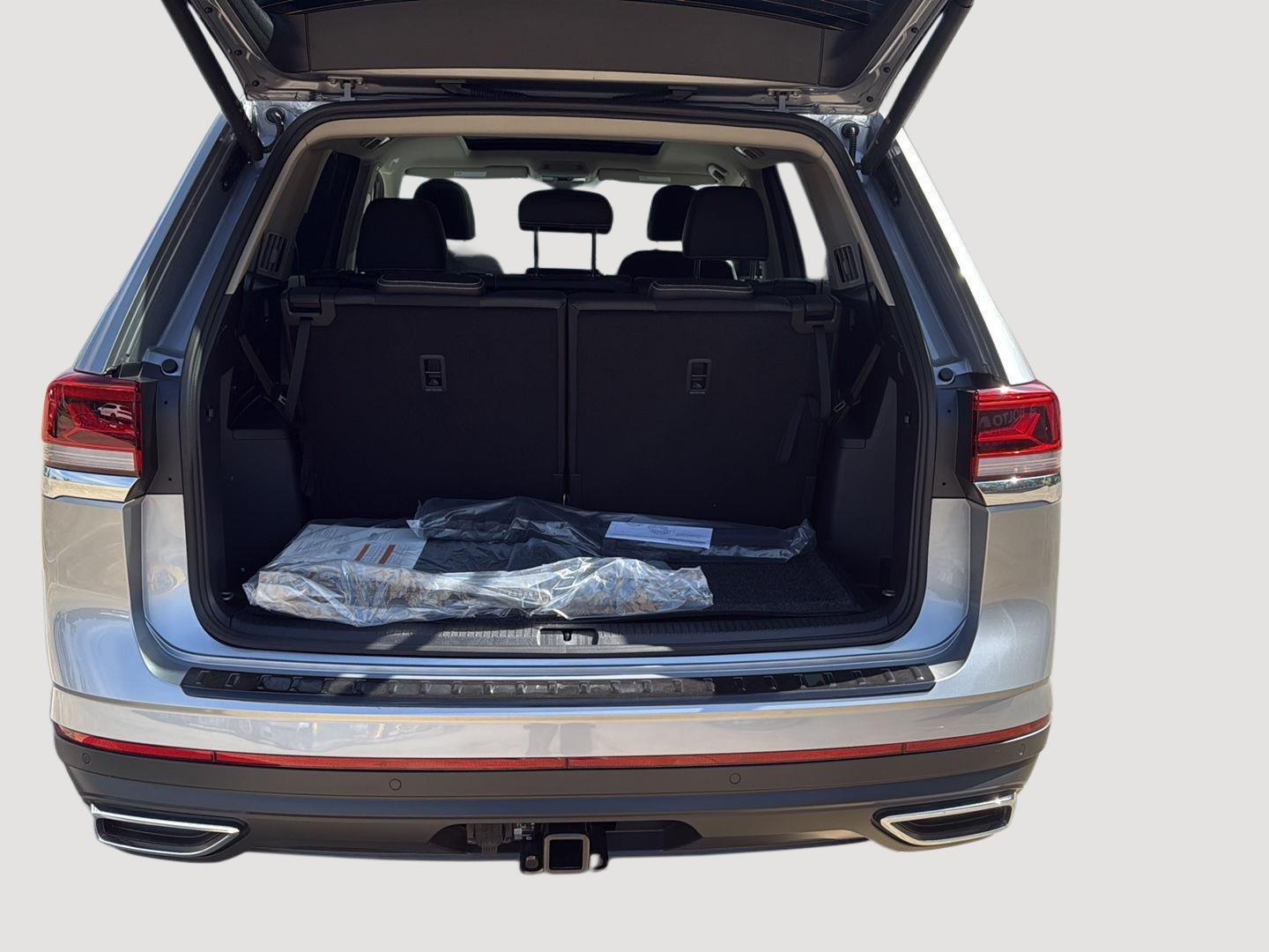 2026 Volkswagen Atlas SE w/Tech - Photo 9