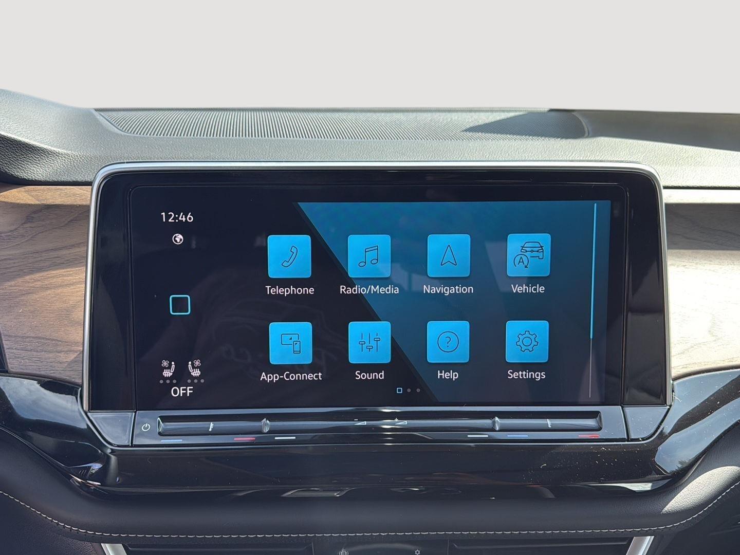 2026 Volkswagen Atlas SE w/Tech - Photo 16