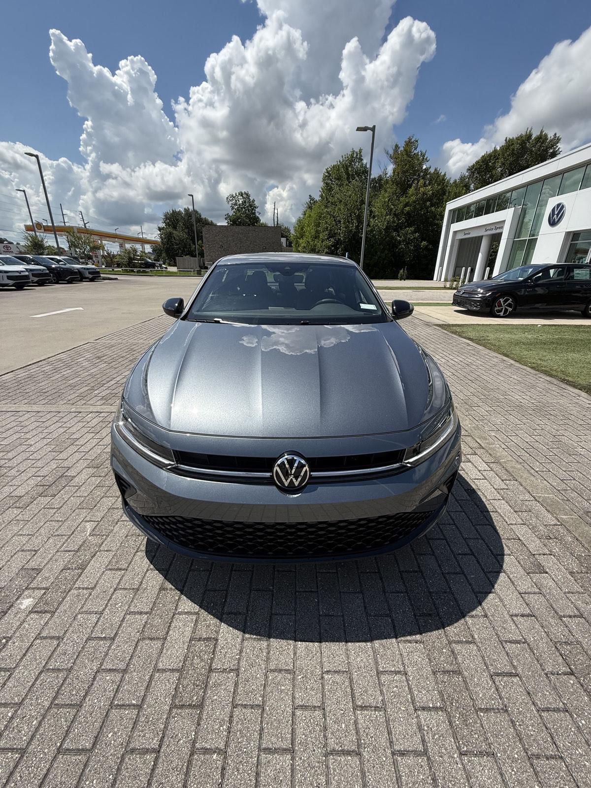 2025 Volkswagen Jetta 1.5T Sport photo 4