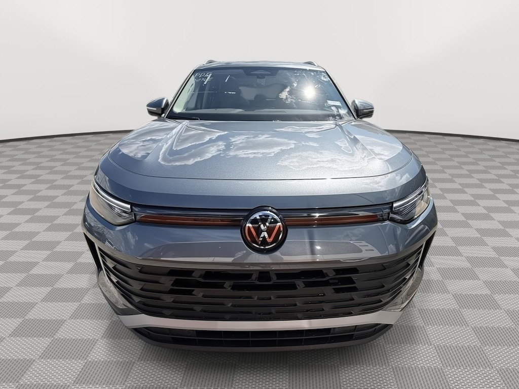 New 2025 Volkswagen Tiguan 2.0T SE SUV