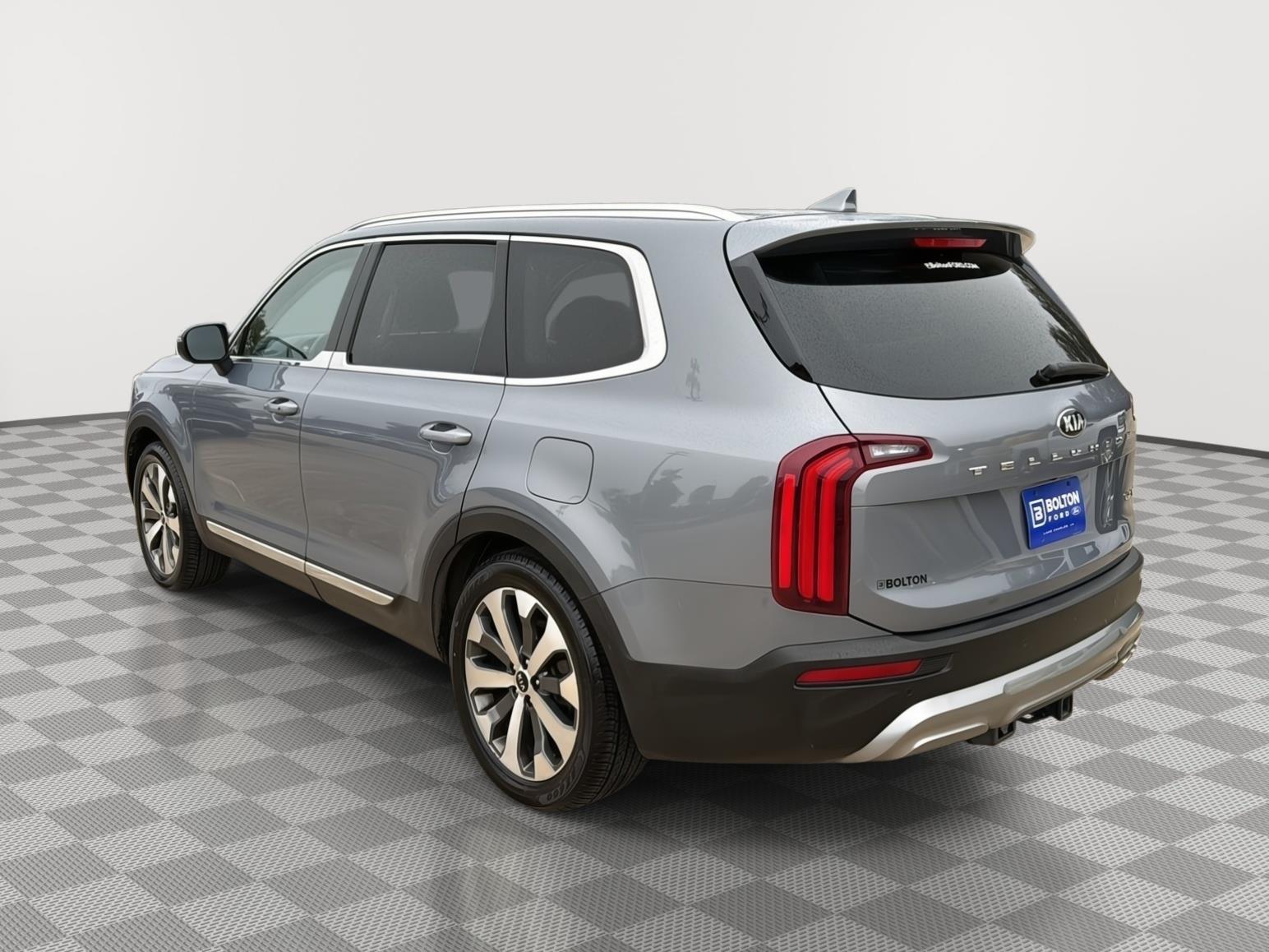 2021 Kia Telluride EX photo 2