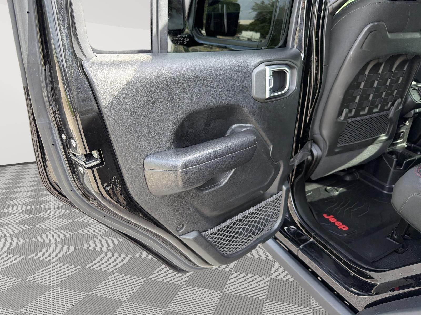 2018 Jeep All-New Wrangler Unlimited Rubicon - Photo 15