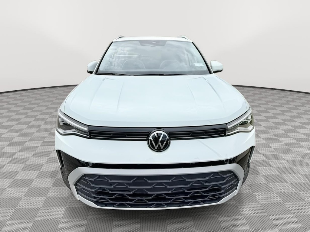 New 2025 Volkswagen Taos 1.5T SE SUV