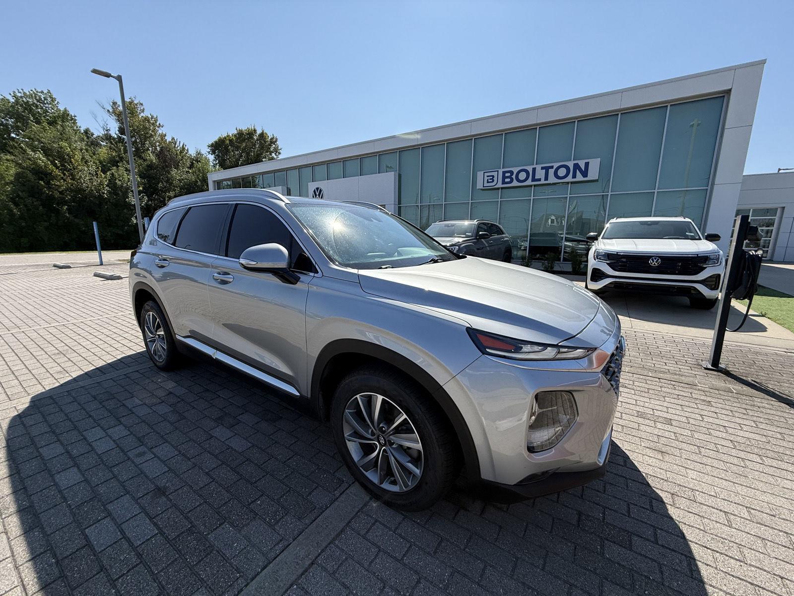 2020 Hyundai Santa Fe SEL photo 2