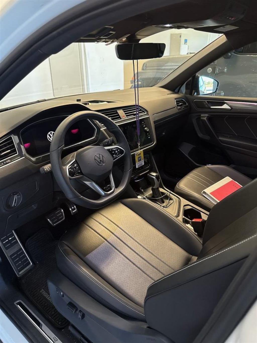 Used 2024 Volkswagen Tiguan 2.0T SE R-Line Black SUV