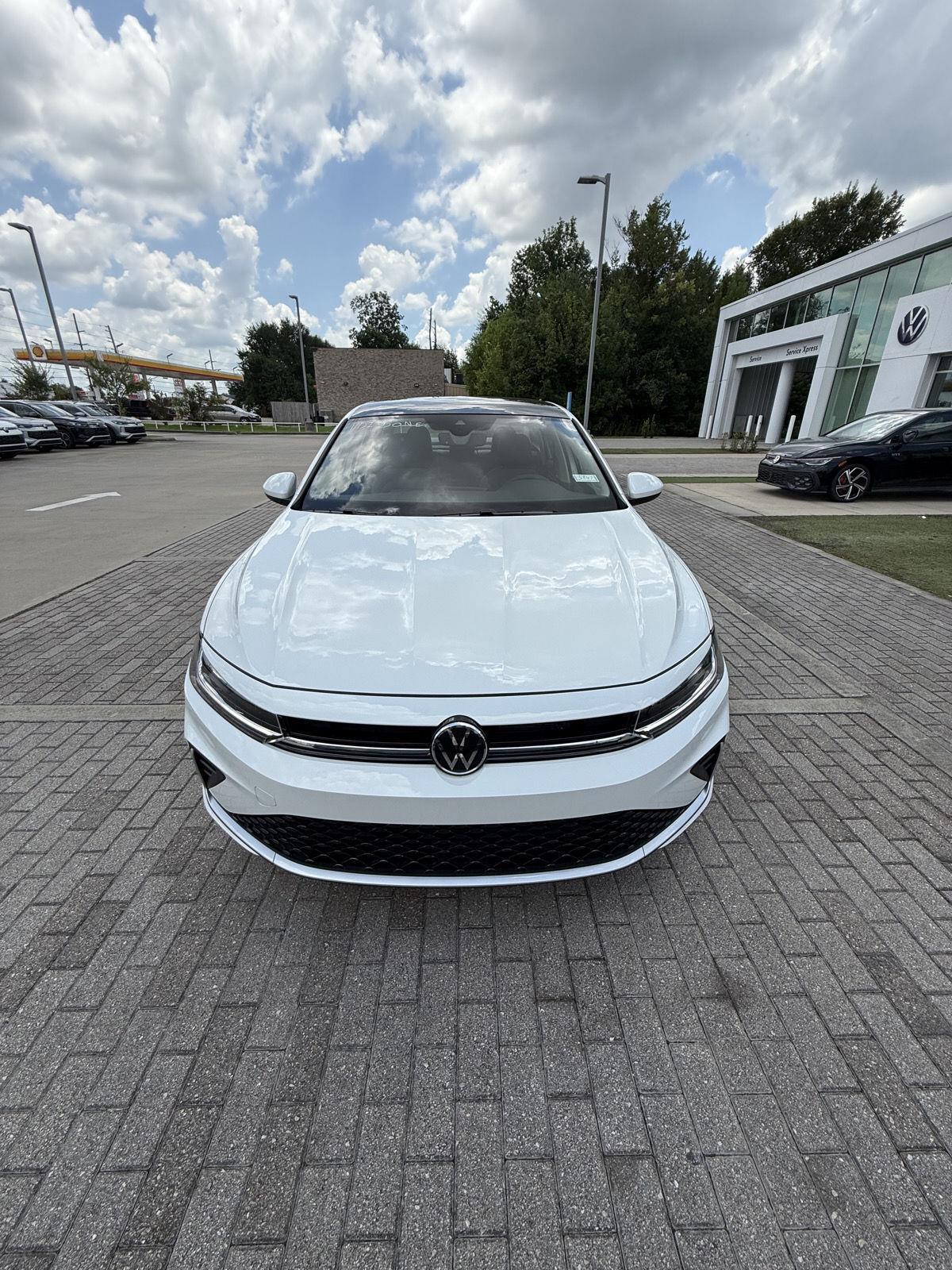 2025 Volkswagen Jetta 1.5T SE photo 4