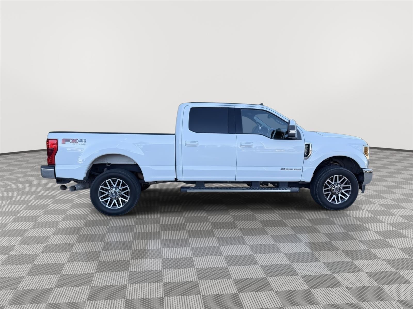 2019 Ford F-250 Lariat photo 4