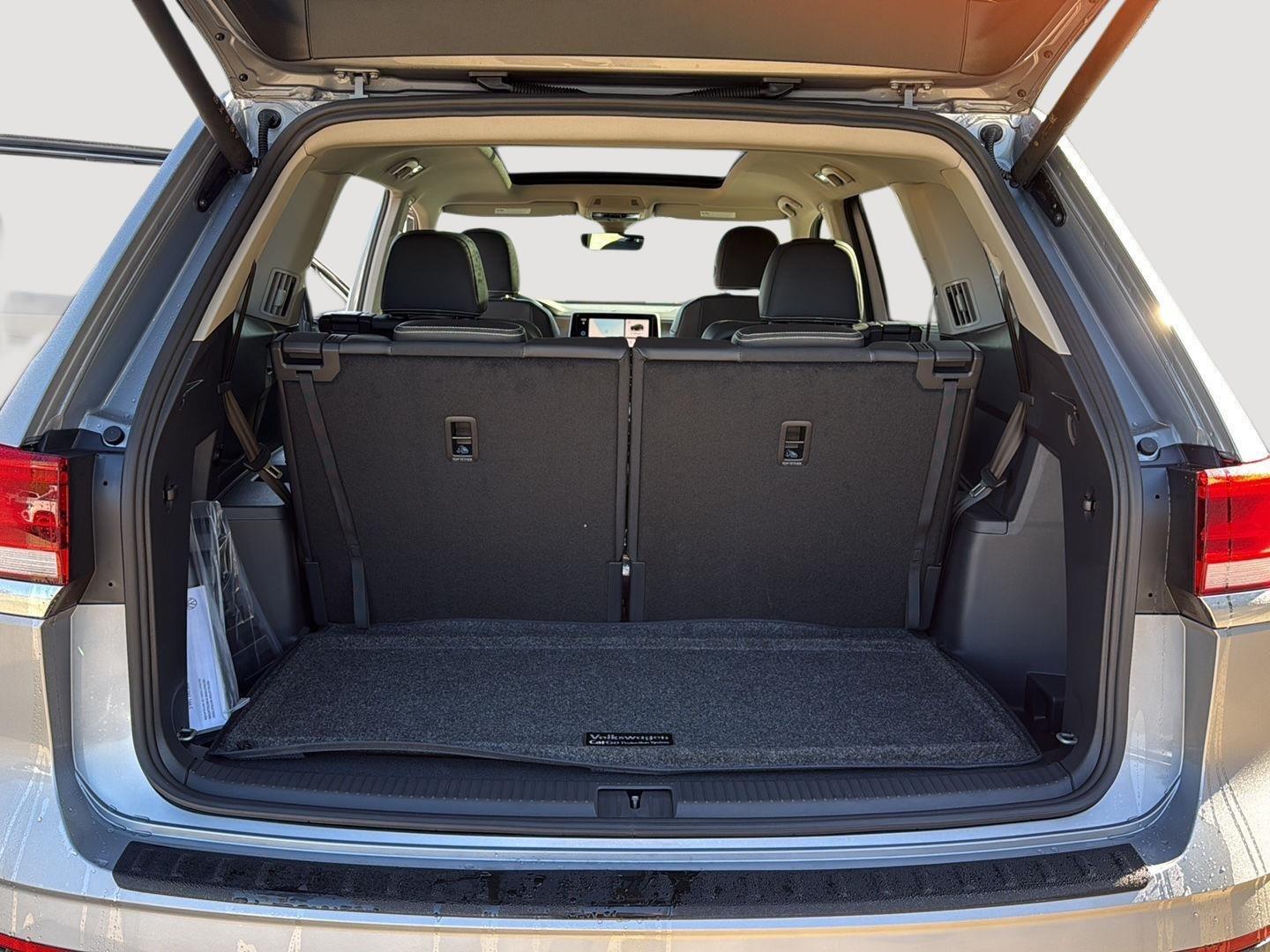 2026 Volkswagen Atlas SE w/Tech - Photo 23