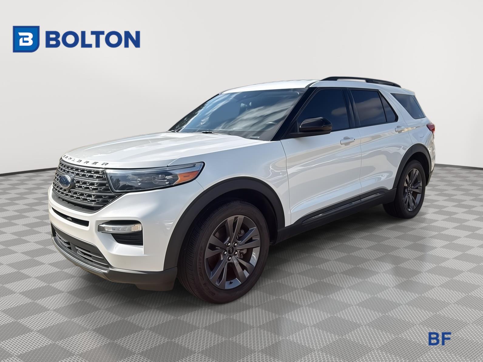 2022 Ford Explorer XLT's photo