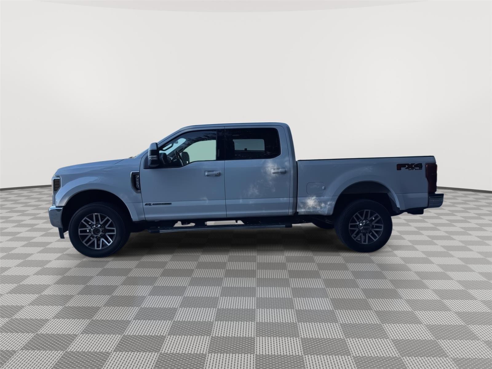 2019 Ford F-250 Lariat photo 3