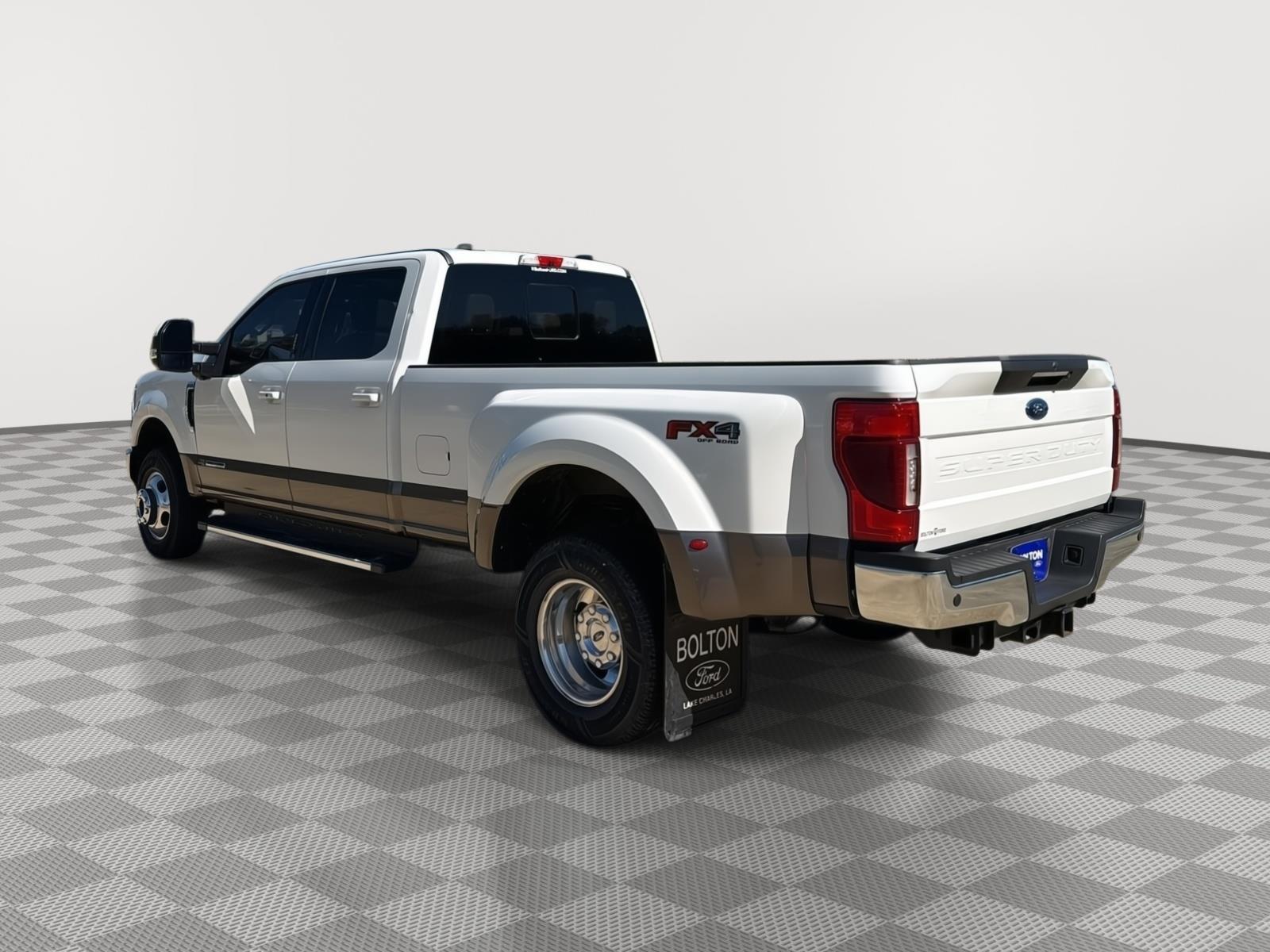 2020 Ford F-350 Lariat photo 3