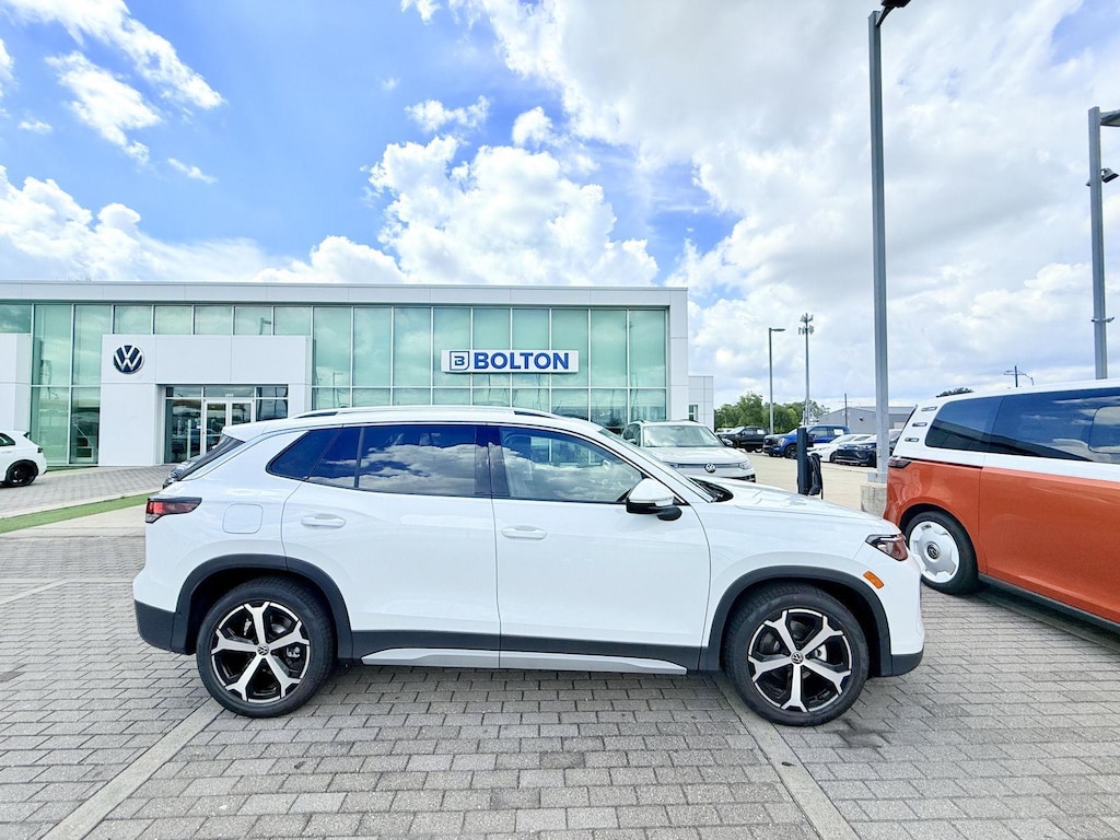 New 2025 Volkswagen Tiguan 2.0T SE SUV