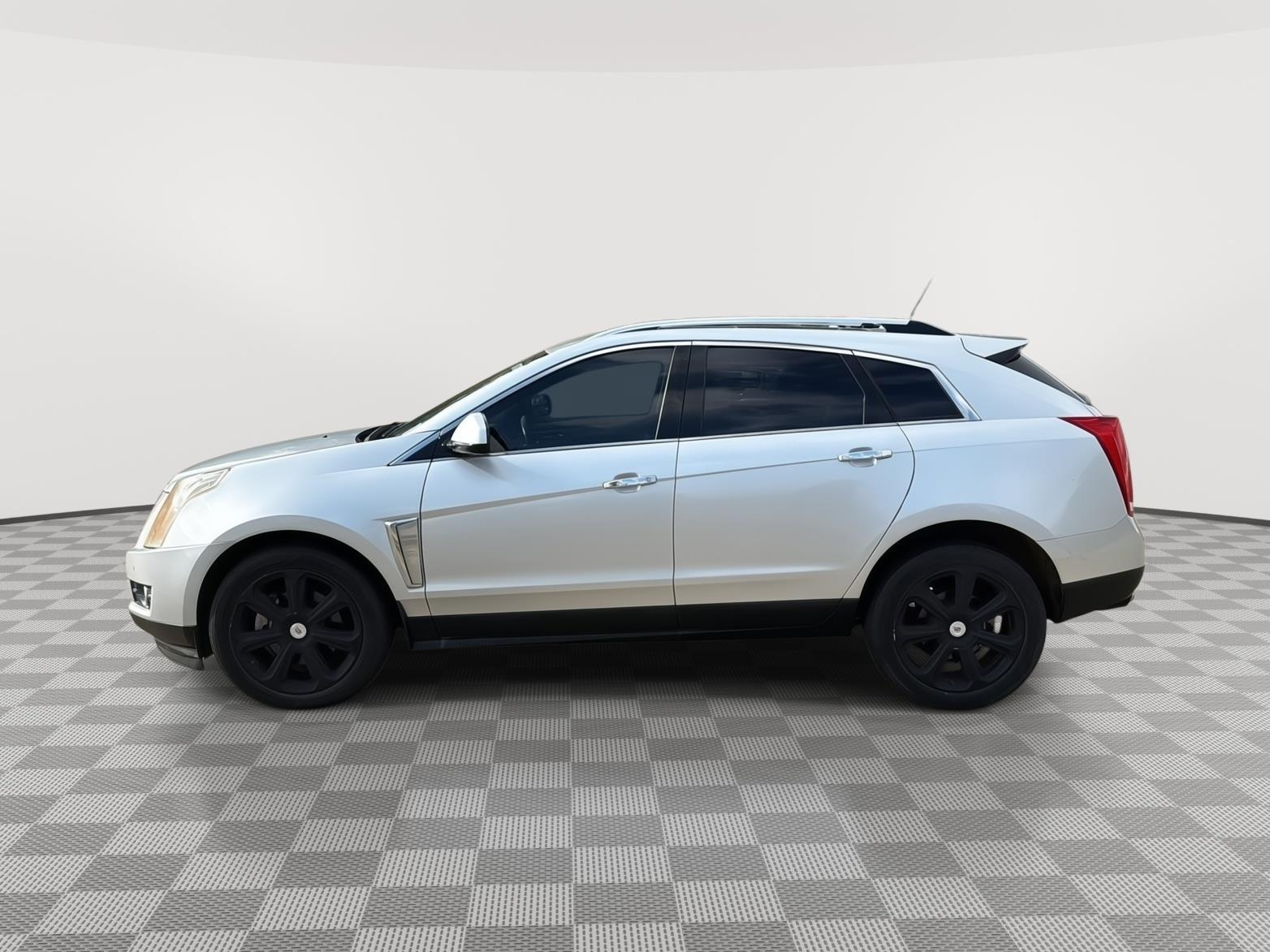 Used 2013 Cadillac SRX Performance Collection with VIN 3GYFNDE31DS640166 for sale in Lake Charles, LA