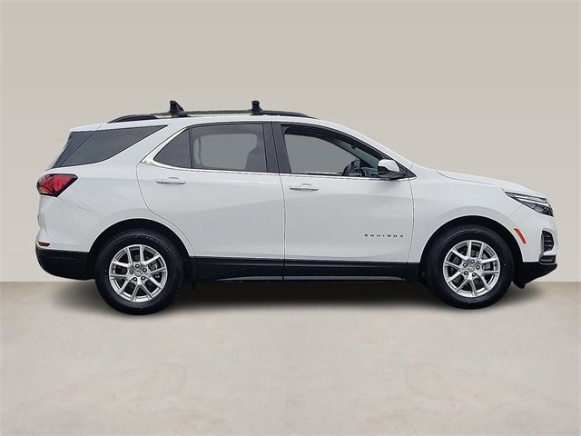 2022 Chevrolet Equinox LT photo 3