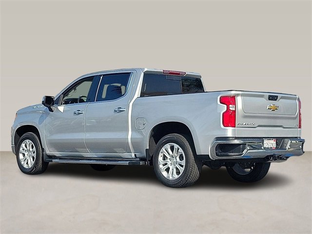 2022 Chevrolet Silverado 1500 LTZ photo 2