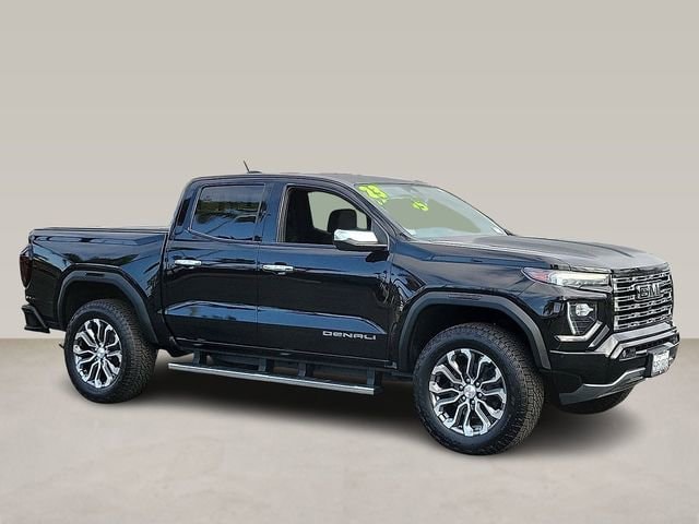 2023 GMC Canyon 4WD Denali Crew Cab Short Box's photo