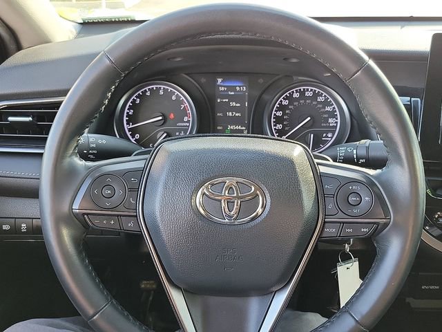 2023 Toyota Camry SE photo 3