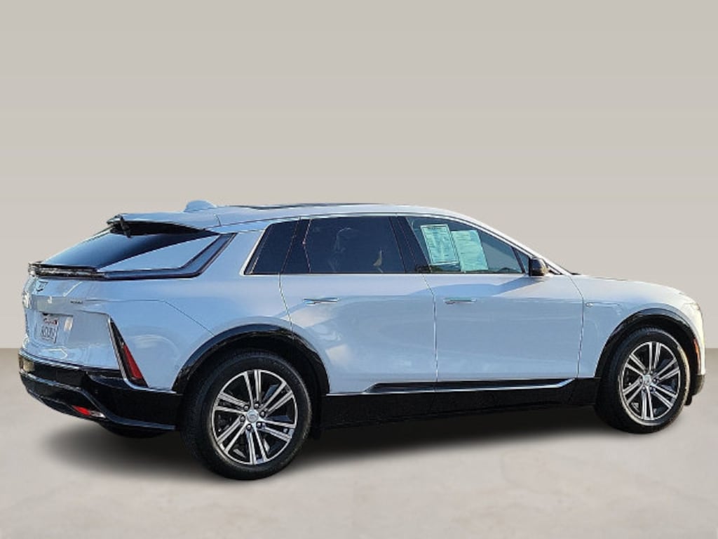 Used 2026 CADILLAC LYRIQ Luxury SUV