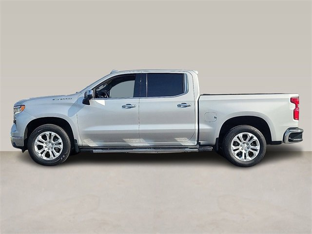 2022 Chevrolet Silverado 1500 LTZ photo 3