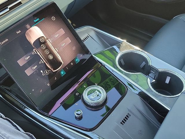 2025 Cadillac Escalade IQ Luxury 2 - Photo 15