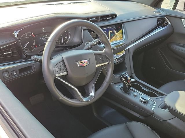 2025 CADILLAC XT6 Luxury photo 6