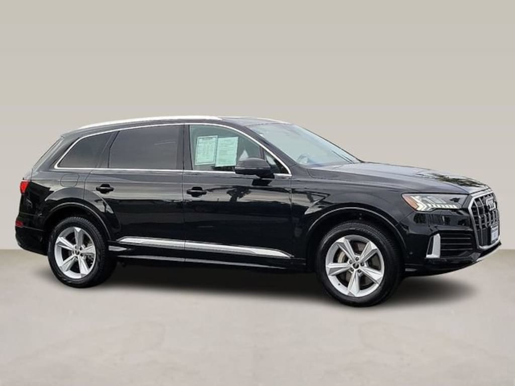 Used 2024 Audi Q7 Premium Plus