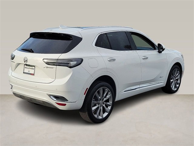 2022 Buick Envision Avenir photo 2