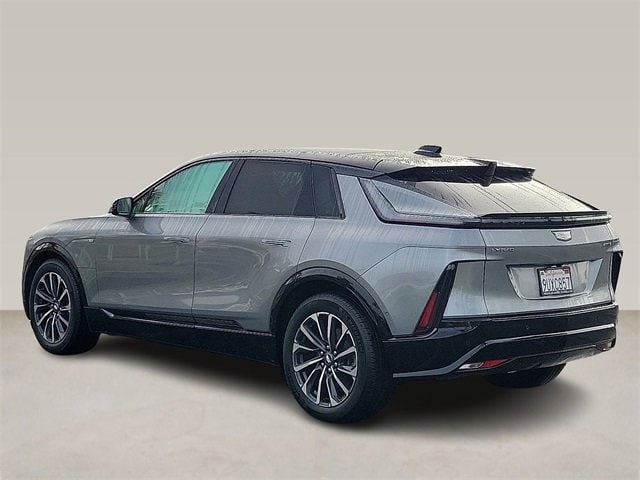 Used 2025 Cadillac LYRIQ Sport 1 with VIN 1GYKPURK6SZ311652 for sale in Signal Hill, CA