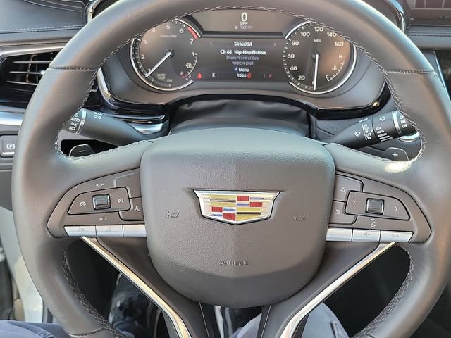 2025 CADILLAC XT6 Luxury photo 3