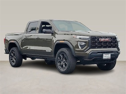 2025 GMC Canyon Elevation Truck