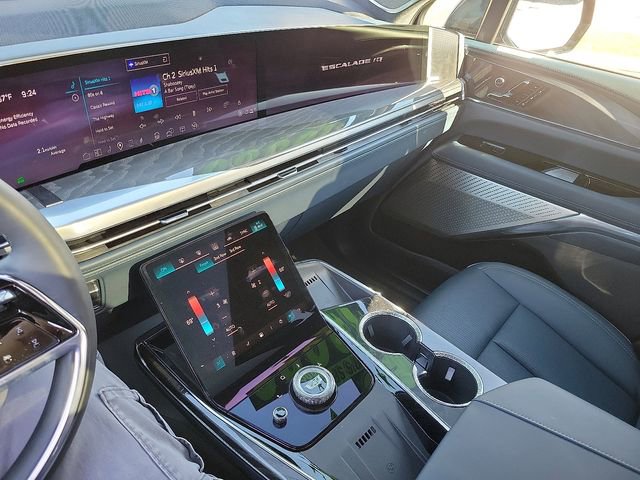 2025 Cadillac Escalade IQ Luxury 2 - Photo 18
