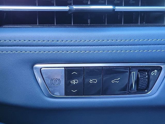 2025 Cadillac Escalade IQ Luxury 2 - Photo 14