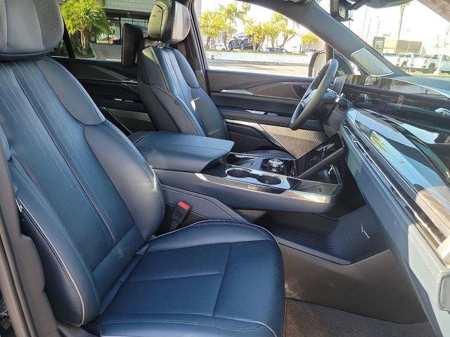 2025 Cadillac Escalade IQ Luxury 2 - Photo 23