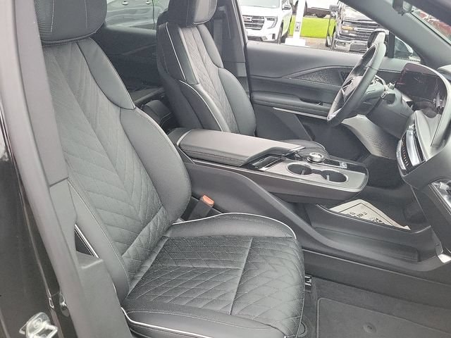 2026 Cadillac LYRIQ V Premium - Photo 23