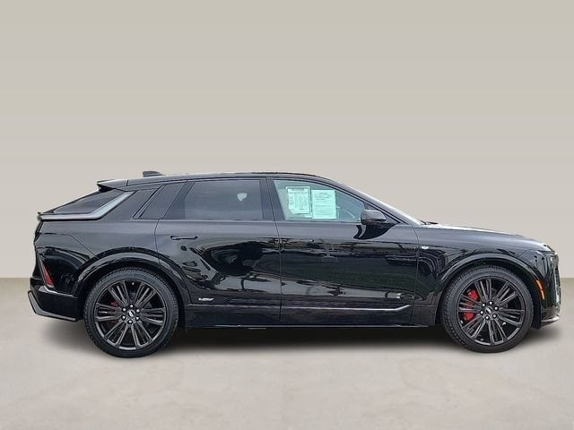 Used 2026 Cadillac LYRIQ V with VIN 1GYXPZRL1TZ600130 for sale in Signal Hill, CA
