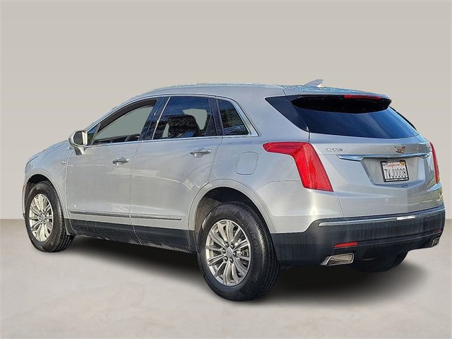 2017 Cadillac XT5 Luxury photo 2