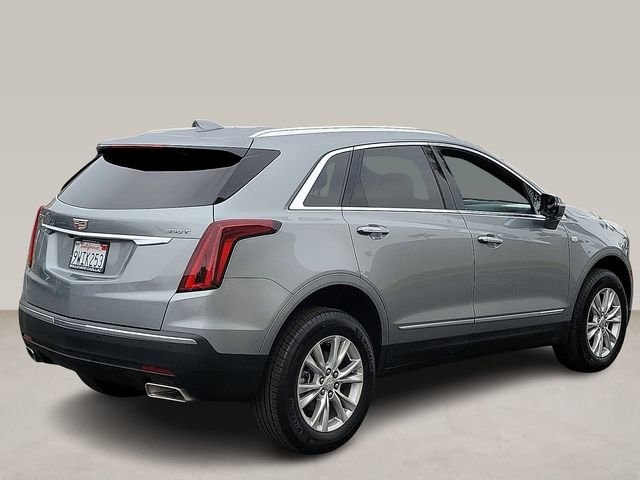 2025 CADILLAC XT5 Luxury photo 2