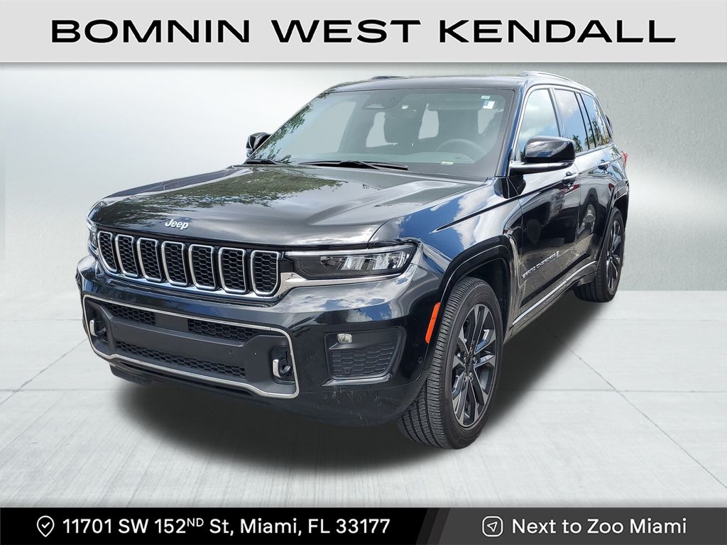 2023 Jeep Grand Cherokee Overland photo 3