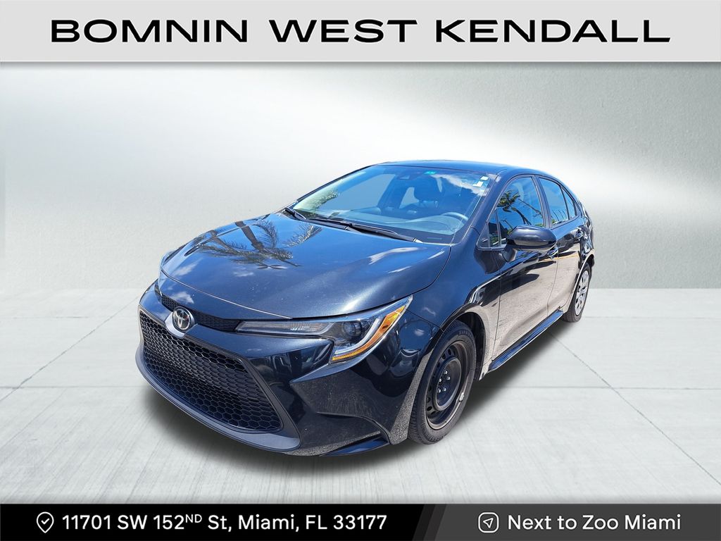 Used 2022 Toyota Corolla LE with VIN 5YFEPMAEXNP374616 for sale in Miami, FL